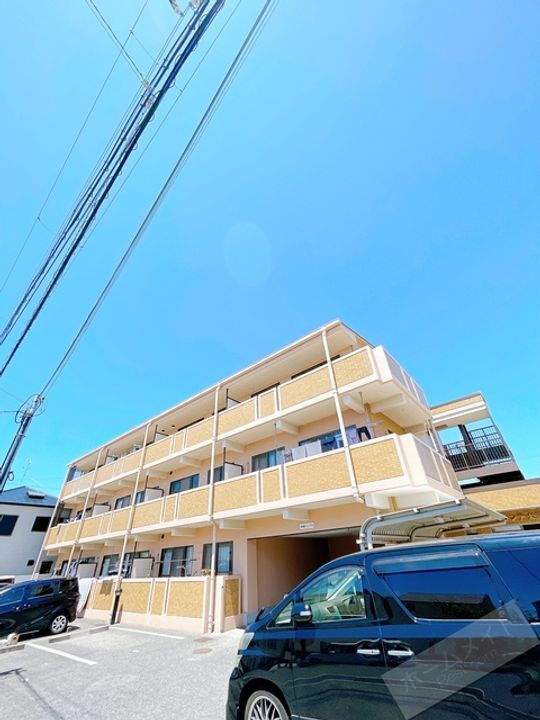 フレンテ大宮 3階建