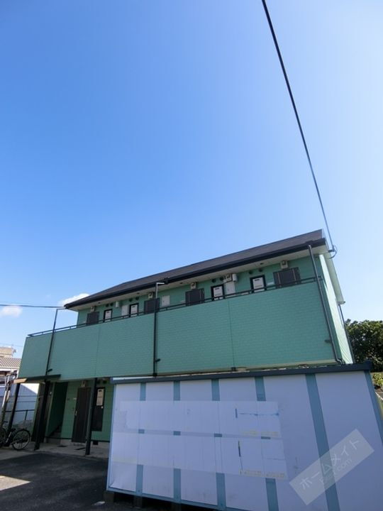 レオパレスＷＡＶＥ 2階建