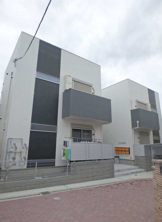 ＡＬＥＧＲＩＡ諏訪ノ森 2階建