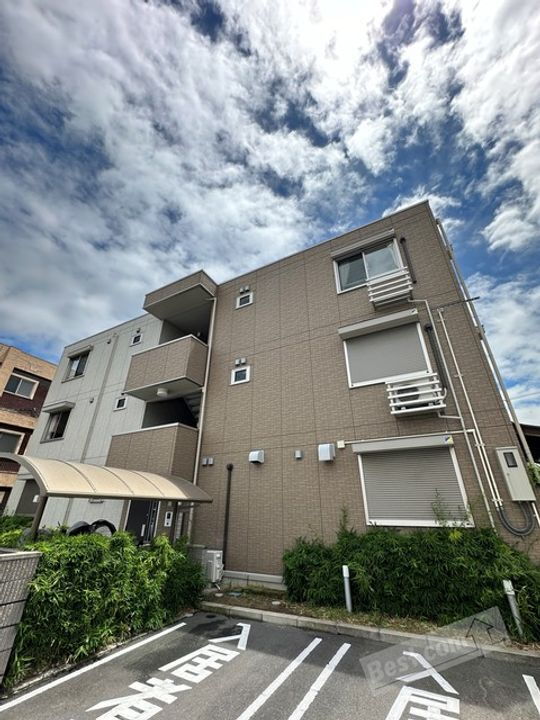 ムーラン　ア　ヴァンＥ