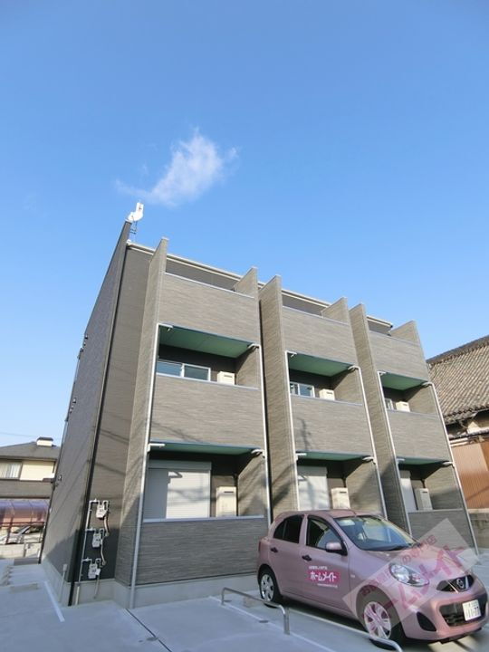 大阪府堺市西区浜寺石津町中４丁 賃貸アパート