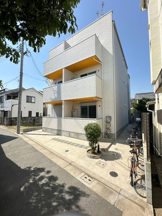 シャン・ルミエールおおとり
