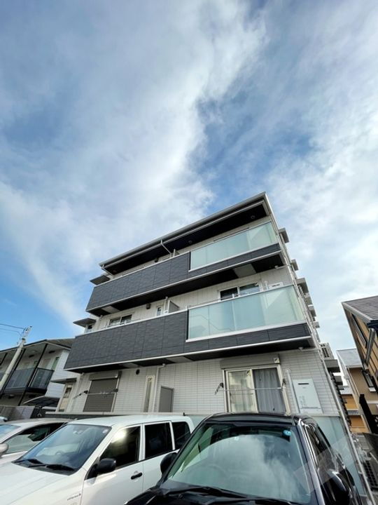 Ｒｉｃｈｅ　Ｈｉｌｌｓ（リッシュヒルズ） 3階建