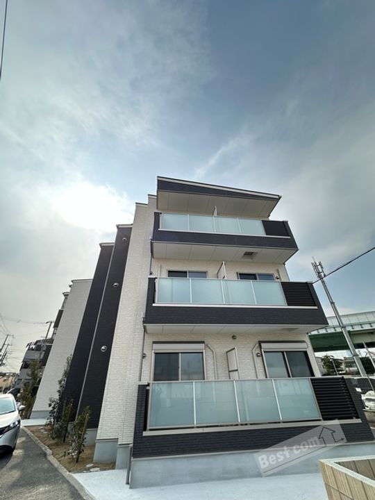 大阪府堺市堺区遠里小野町１丁 賃貸アパート