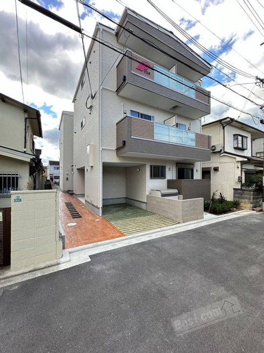 大阪府堺市西区浜寺石津町東５丁 賃貸アパート