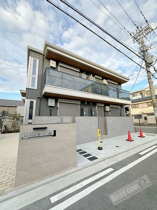 大阪府堺市西区鳳中町４丁 賃貸アパート