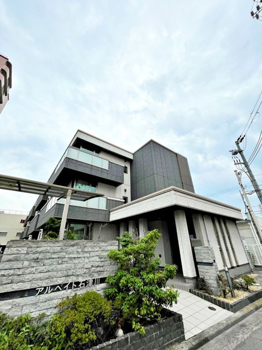 大阪府堺市西区浜寺石津町西３丁 賃貸マンション