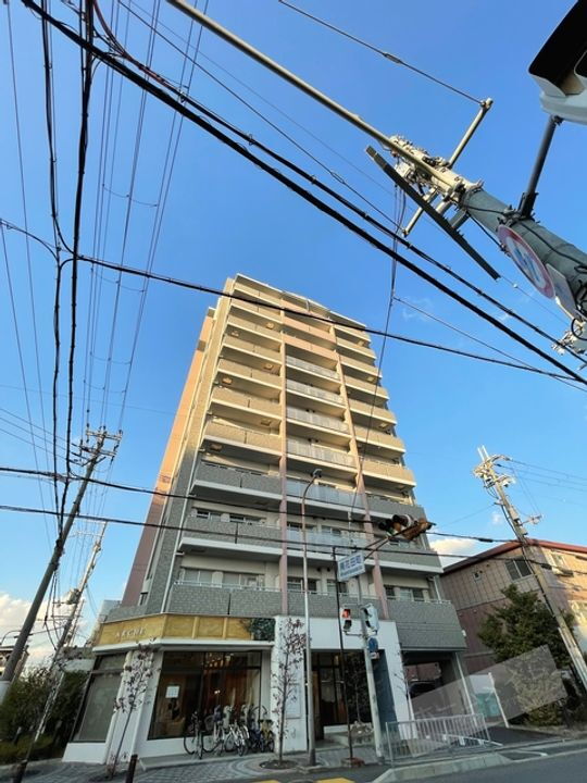 プライムハイツ南花田 11階建