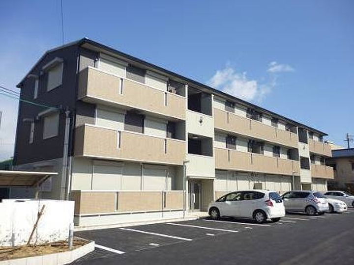 フルーレ・咲 3階建