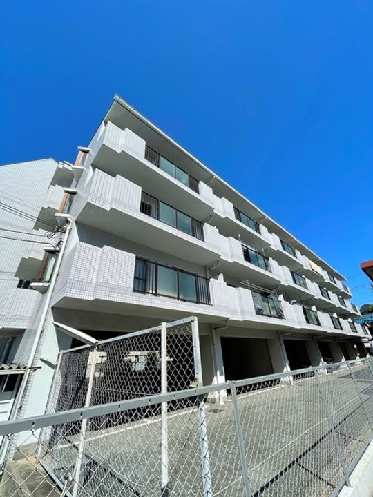 セゾンアルビレオ