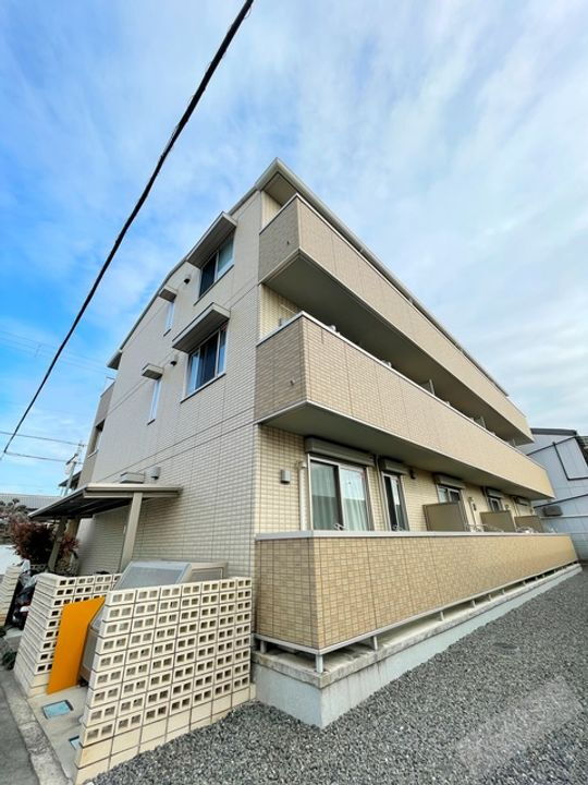 ハーティソフィア 3階建