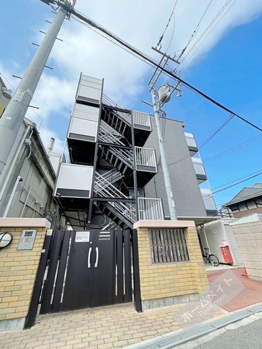 レオパレス陽木の宿 4階建