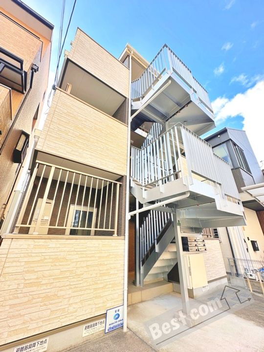レジア小路 3階建