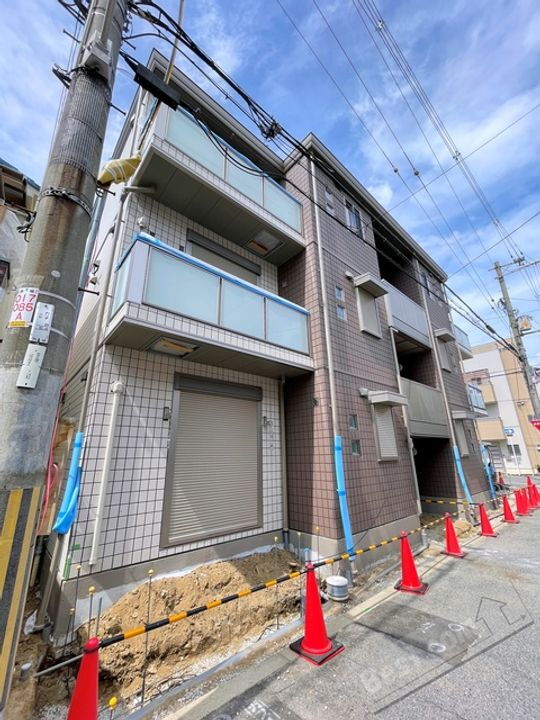 ケリーコート 3階建