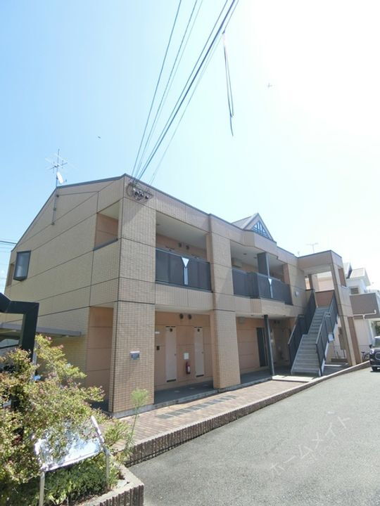 シャルマン桂 2階建