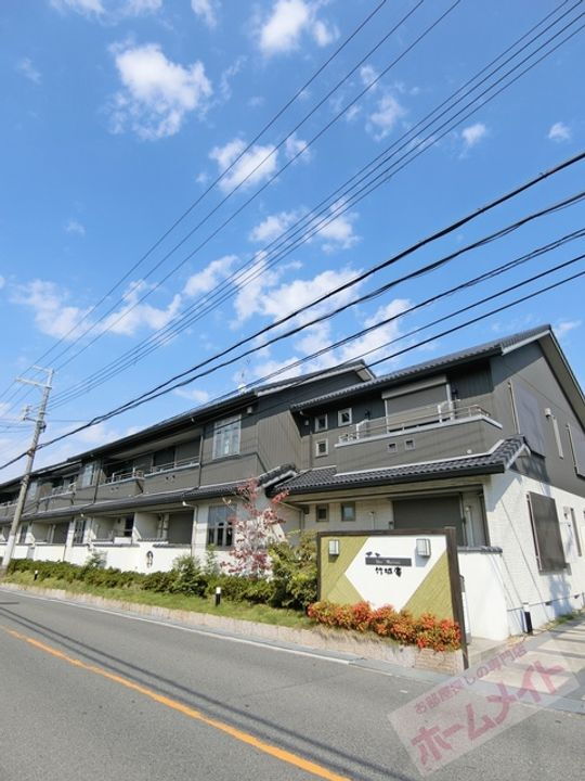 シャーメゾン竹城庵 2階建