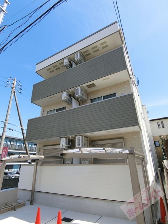 シプレ鳳 3階建