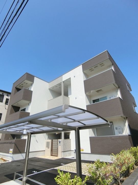 フジパレスアイヴィ浜寺 3階建