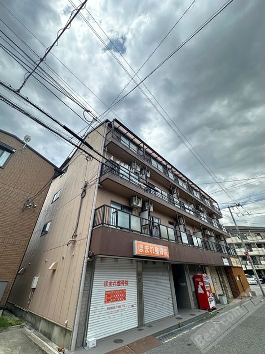 ソフィビル 4階建