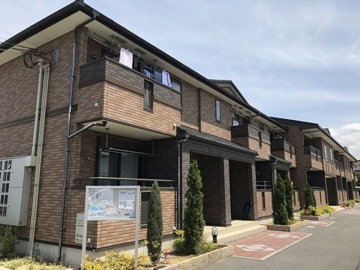 大阪府泉大津市東助松町４丁目 賃貸アパート