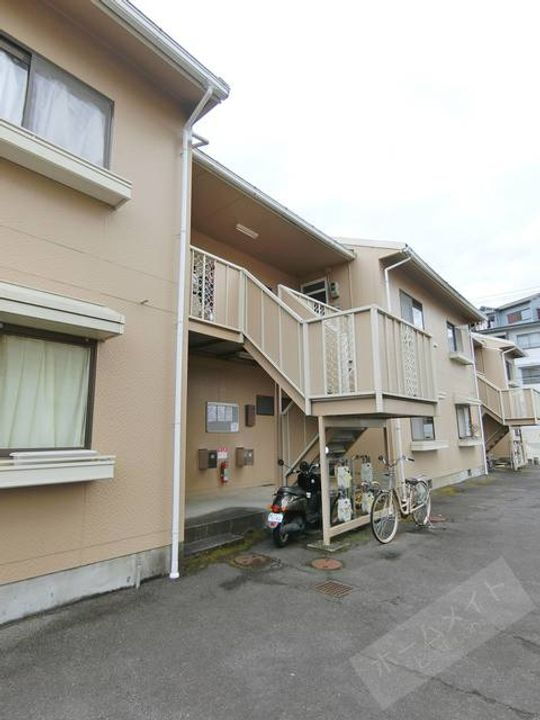 シティーハウス栄Ａ棟 2階建
