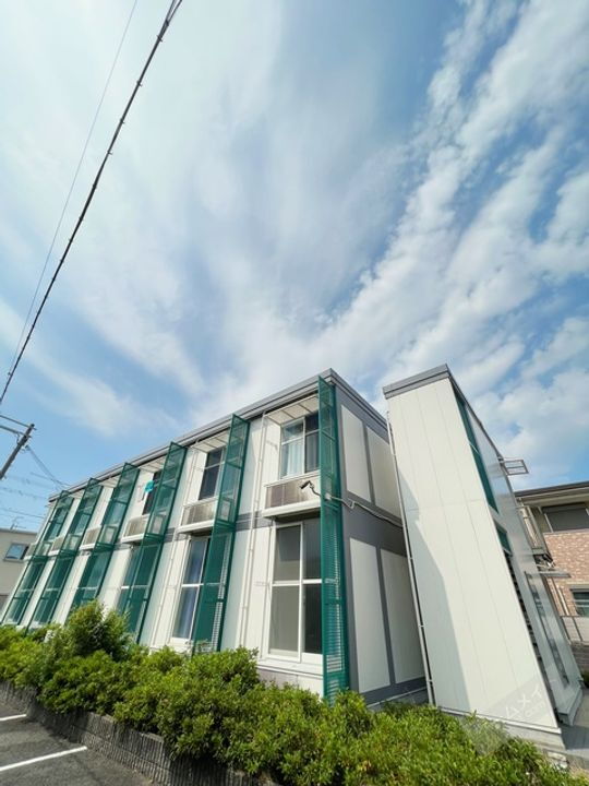 レオパレス狭山 2階建