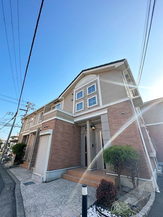 大阪府堺市西区鳳北町４丁 賃貸アパート