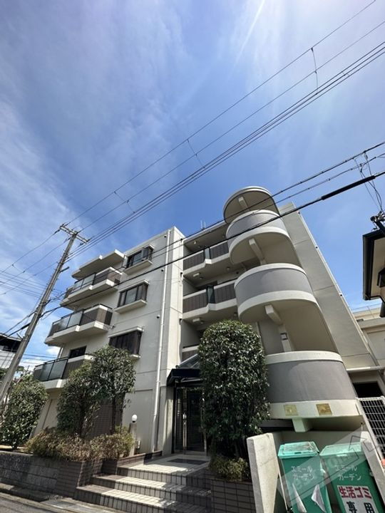 大阪府堺市中区深井東町 賃貸マンション