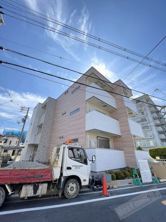 フジパレス初芝駅北 3階建