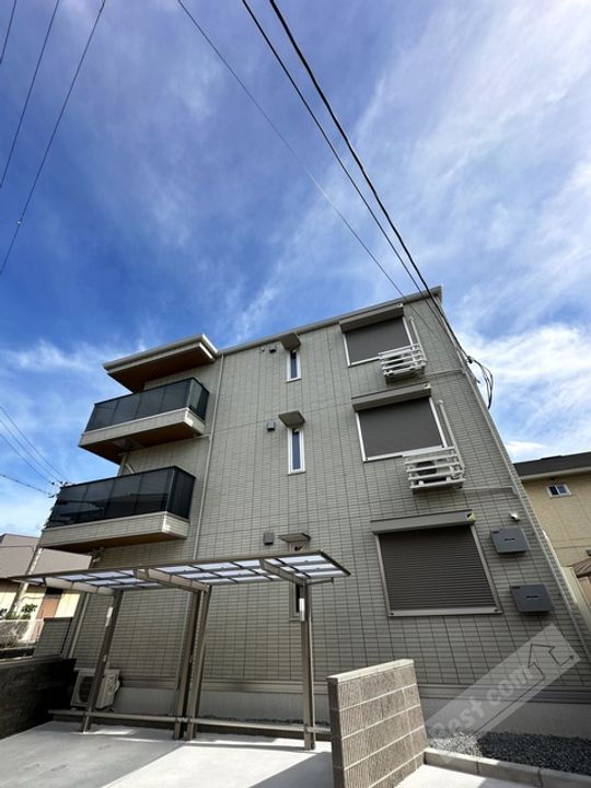 パサログランデ大美野 3階建