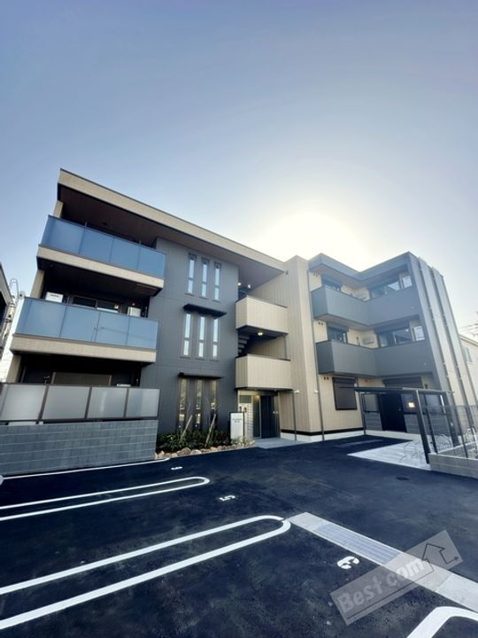 Ｄ−ｒｅｓｉｄｅｎｃｅ　鳳中町