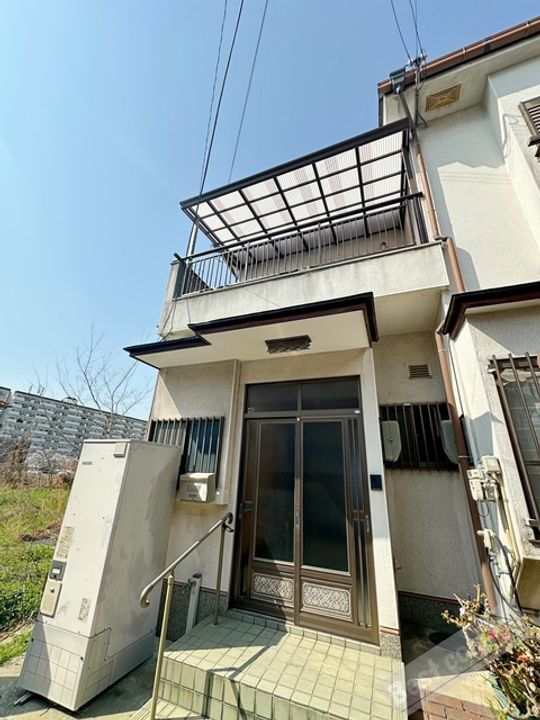 和泉市上代町貸家 2階建
