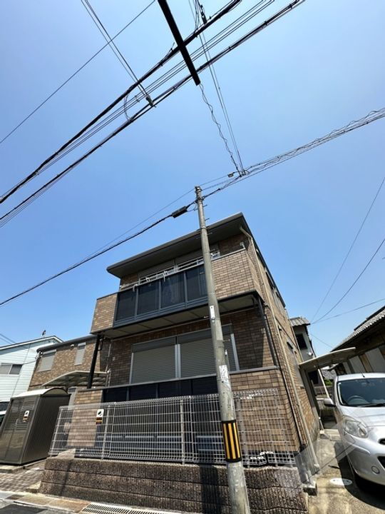 ソレイユＢ 2階建