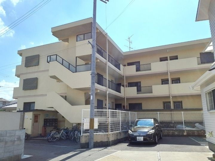 大阪府岸和田市西之内町 賃貸マンション