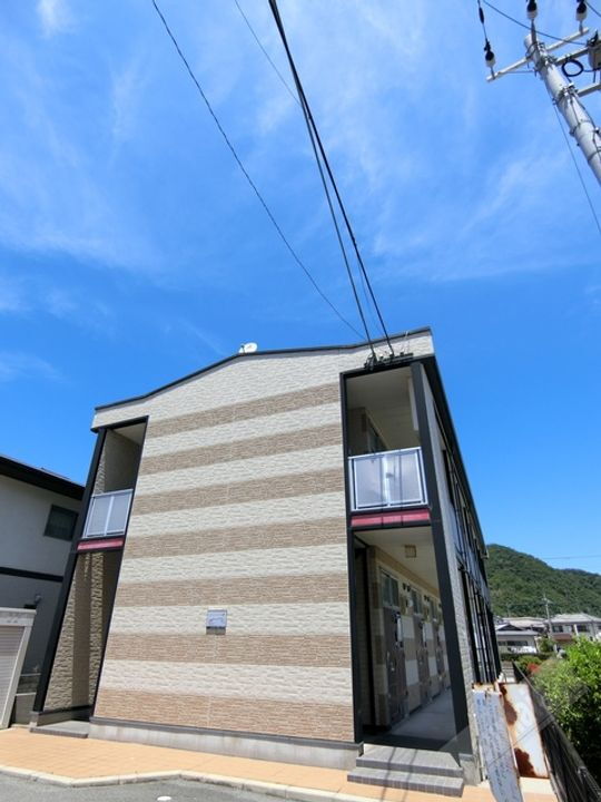 レオパレス山路 2階建