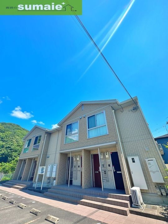 Ｄ−ｒｏｏｍ三葛 2階建