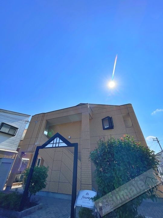 フルリール，ｎ 2階建