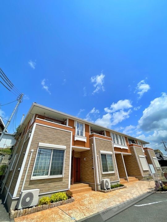 スウィート岩出Ⅱ 2階建