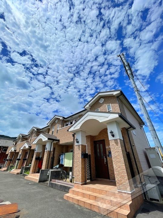 アマール名高 2階建