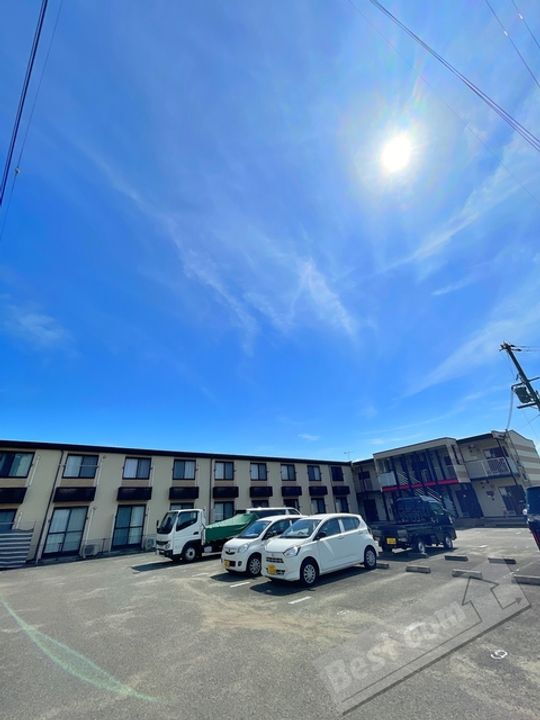 レオパレスプレミール紀ノ川 2階建