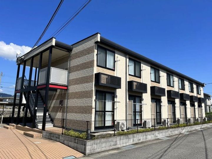 レオパレスドウージェーム紀ノ川 2階建