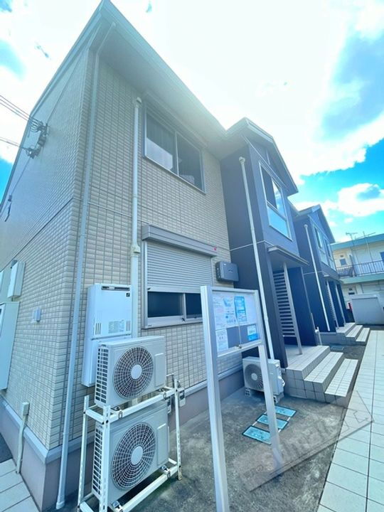 プラージュ 2階建