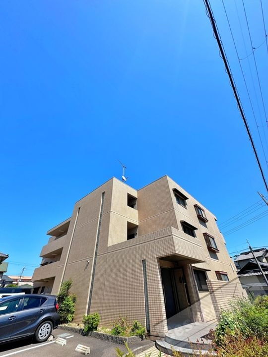 アンブリック 3階建