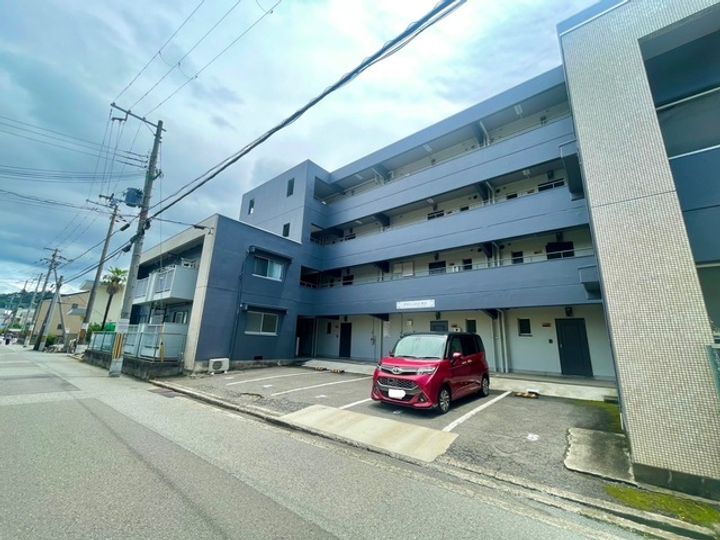 和歌山県和歌山市秋月 賃貸マンション