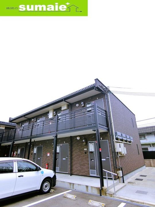 レオネクストＬ栄谷 2階建
