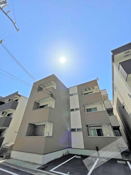 フジパレス城北Ⅲ番館 3階建
