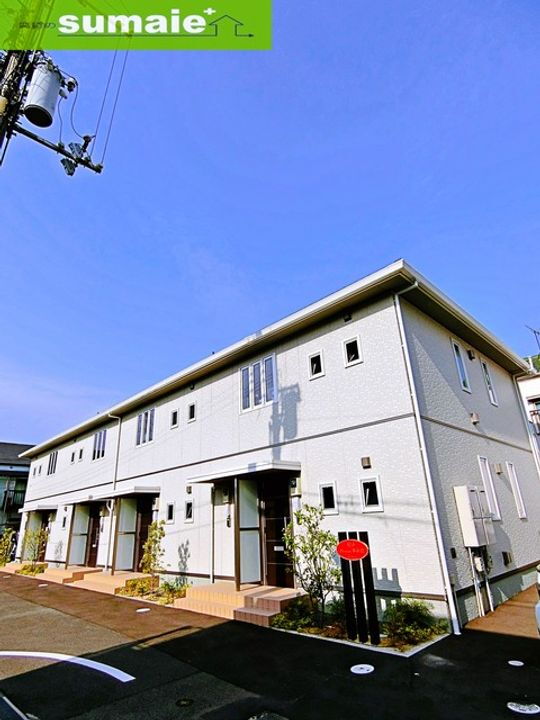 シャーメゾン市小路 2階建