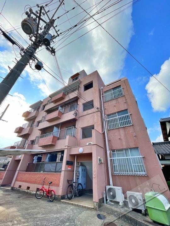 カトレアハイツ 4階建