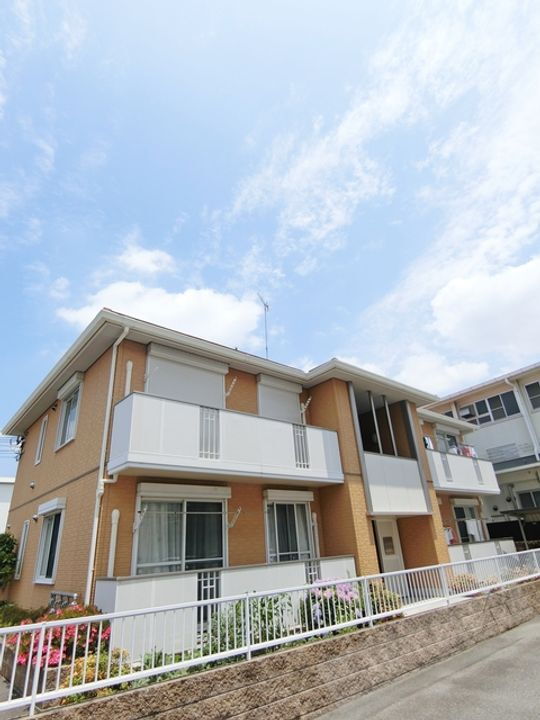 シャーメゾン太田 2階建