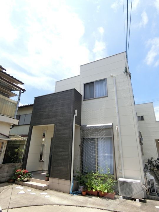 フジパレス戸建賃貸和歌山市西高松 2階建